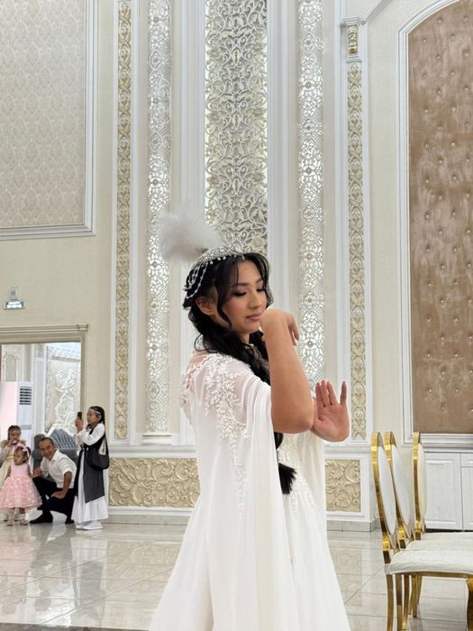 Свадебное платье белое