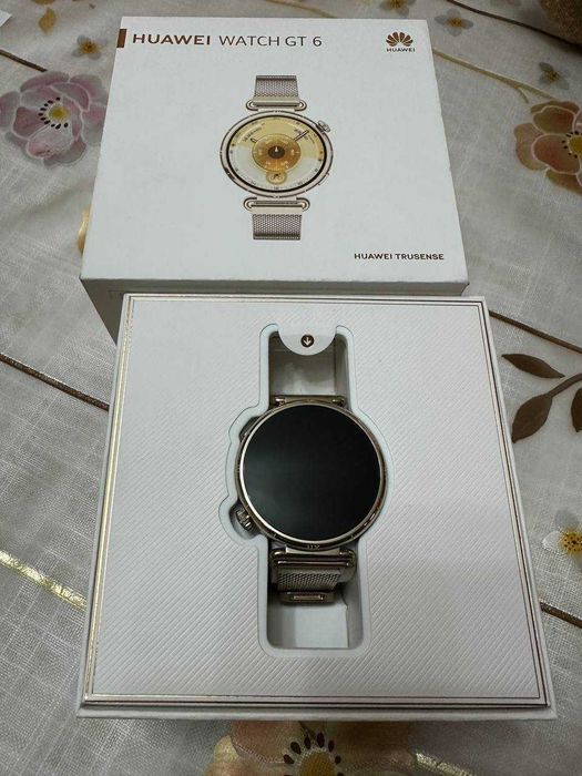 Продам часы HUAWEI WATCH GT6 GOLD в новом состоянии