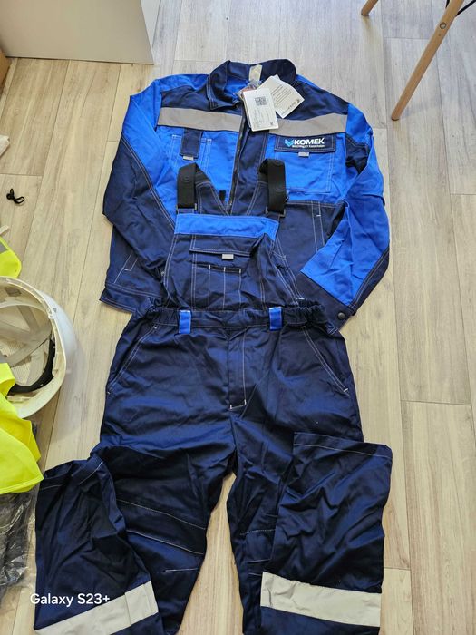 Продам спец одежду