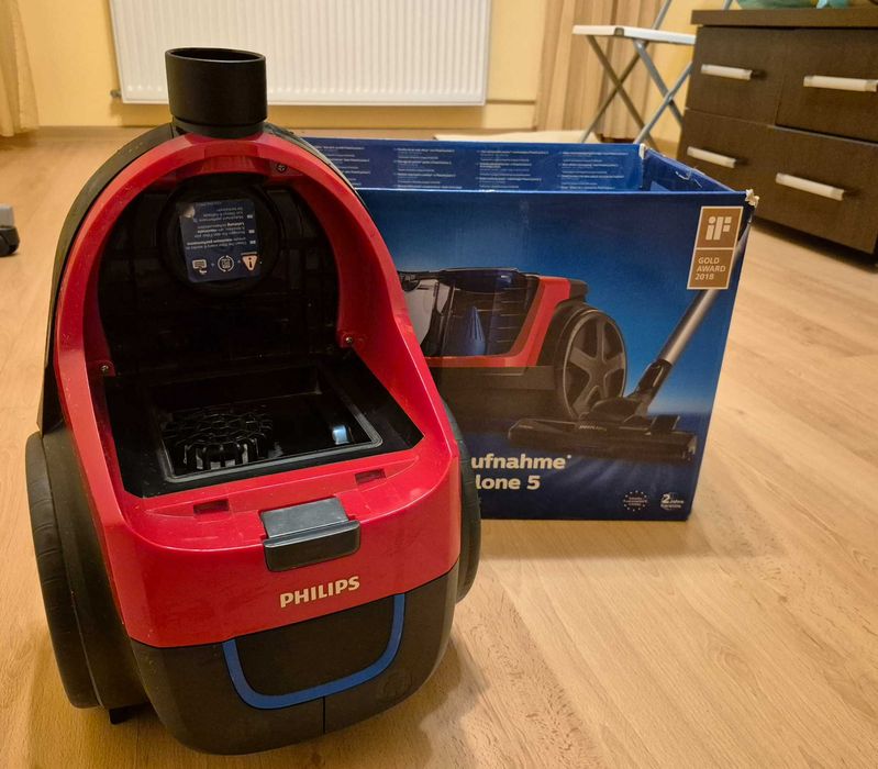 Aspirator fara sac Philips PowerPro Compact FC9330/09, 750W, PowerCycl