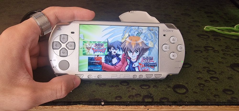 Psp seria 2004 full si modat