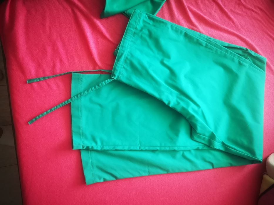 Costum medical Mărimea M nou.