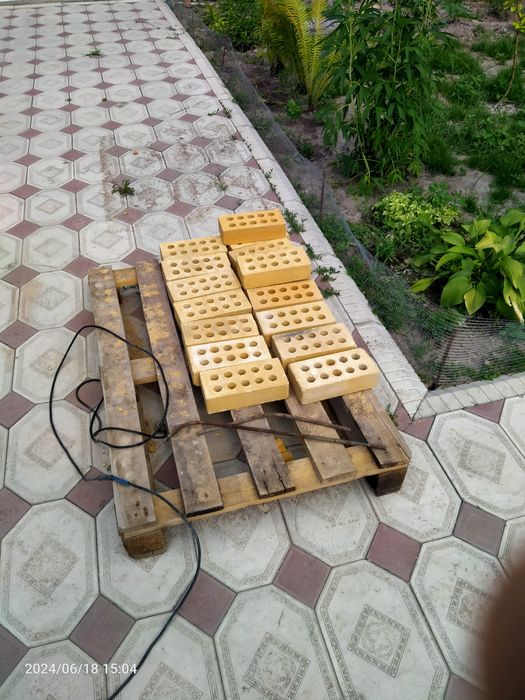 Продам Облицовачный кирпич остатки