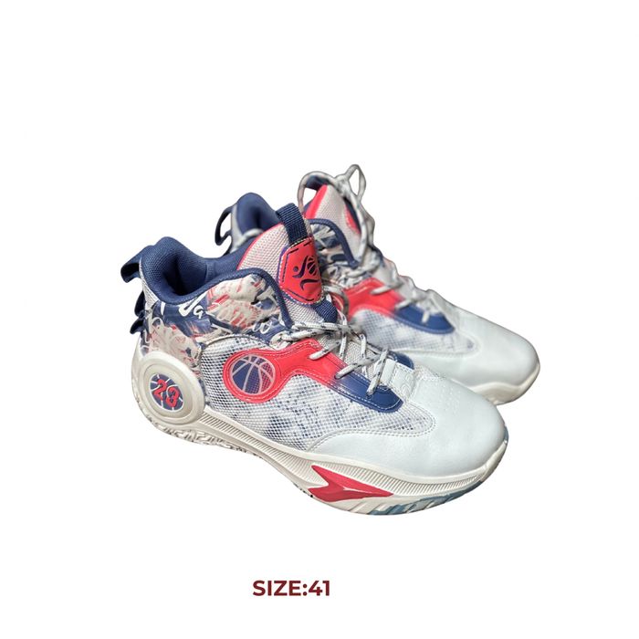 Волейбольный кроссовки