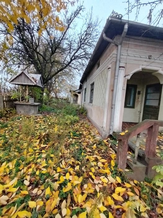 Casă de vânzare strada principala