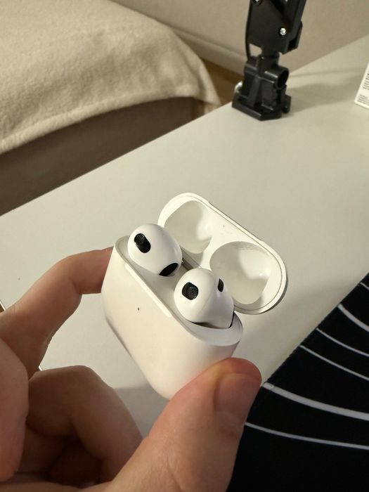 Apple AirPods 3 (Оригинал) – Отличное состояние