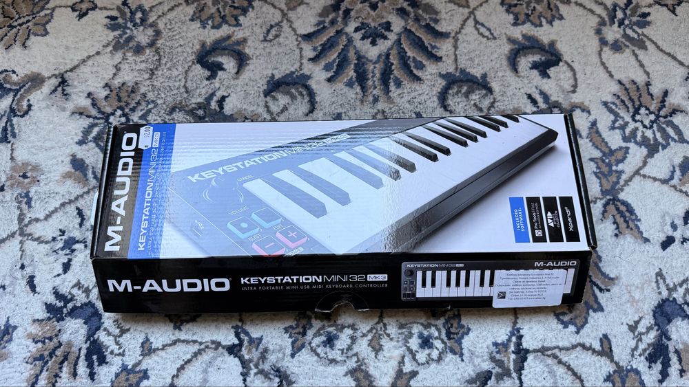 M-audio keystation mini 32 MK3 midi контролер