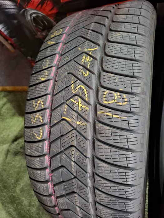 255 60 18 pirelli