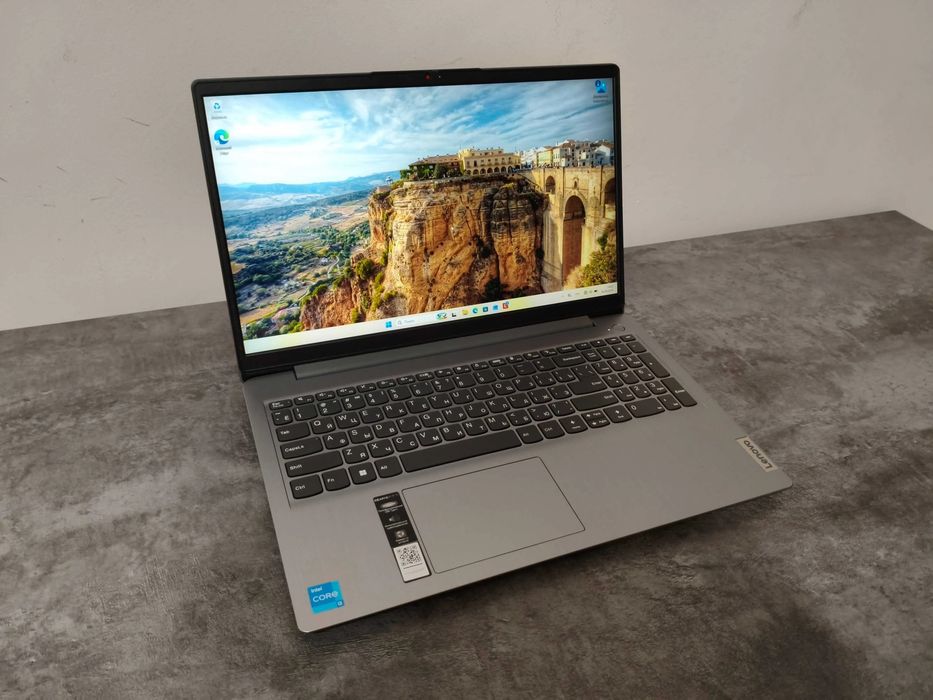 Шустрый Lenovo ноутбук intel core 8gb