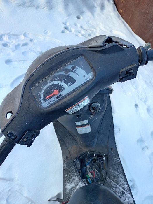 Продам мопед сузуки ледз2