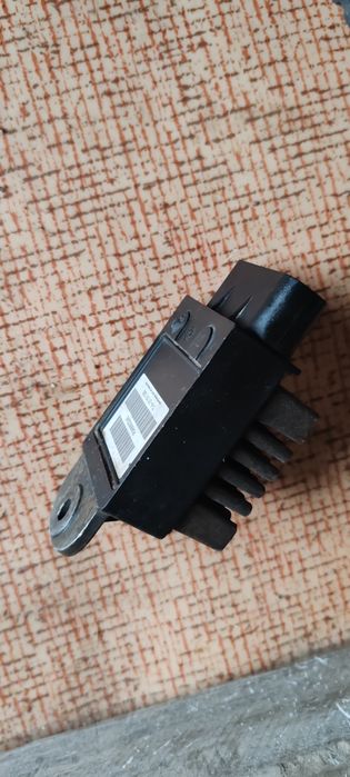 Реле вентилятора Chrysler  Dodge Jeep