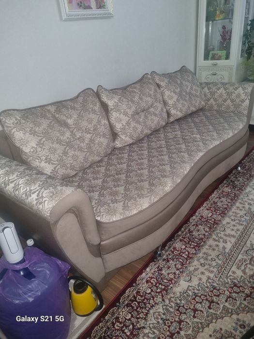 Продам диван в отличном состоянии