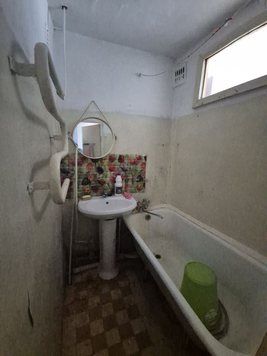 Үш болме үи сатылады