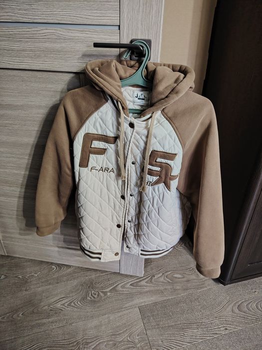 Куртка на девочку 10, 11 лет