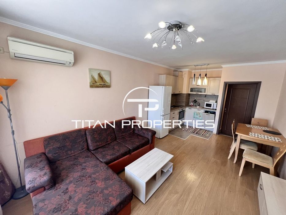 Дава се под наем Тристаен апартамент в Бургас, Зорница - 90 кв.м за 918 € - Снимка #1