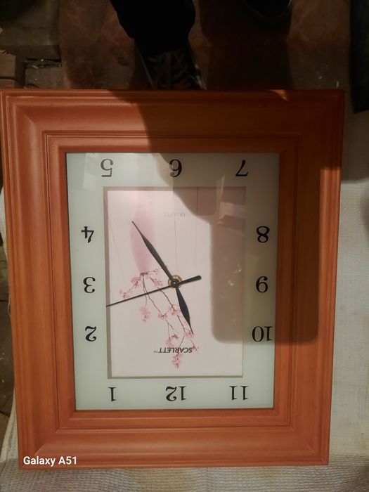 Настенные часы ттттт