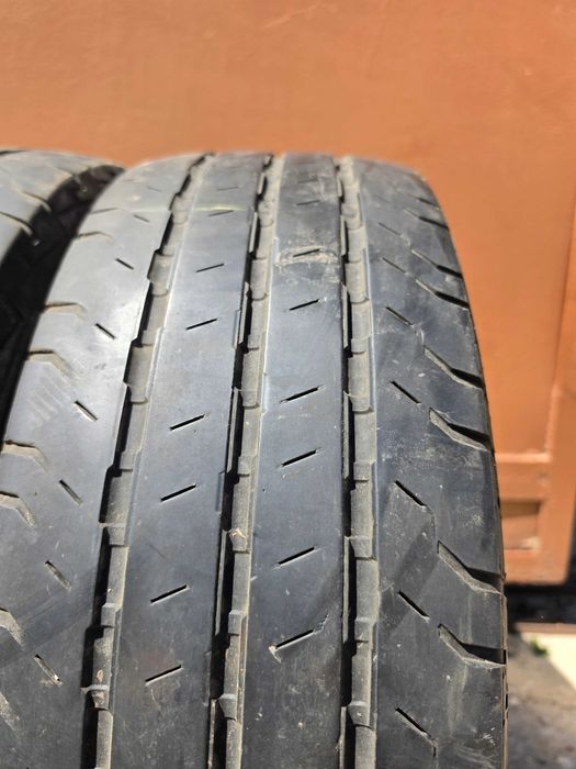 2 бр. гуми за бус 215/65/16C Continental DOT 2019 5 mm