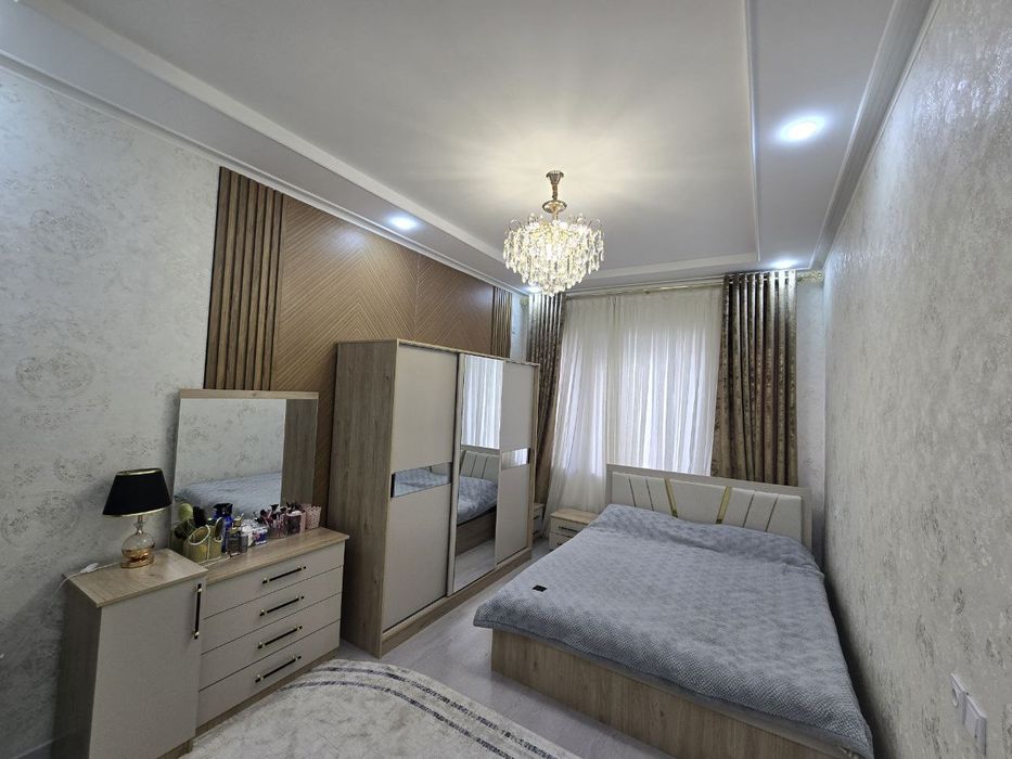 Xonabodda 2 etajli kottej sotiladi.