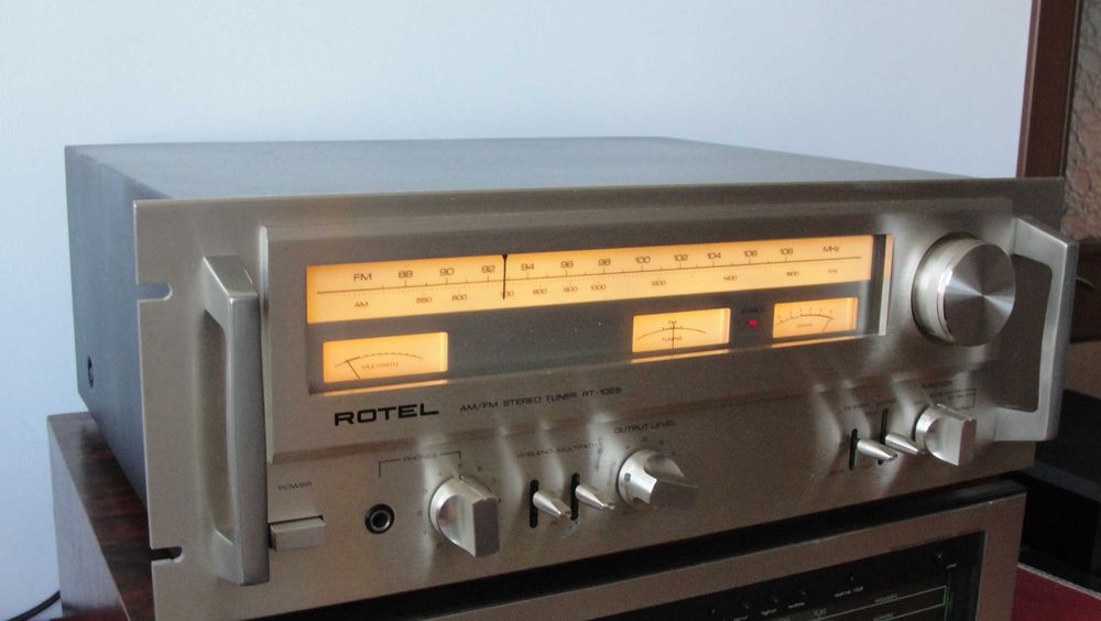 Tuner ROTEL RT 1025  Made in Japan vs Pioneer  Kenwood Sansui