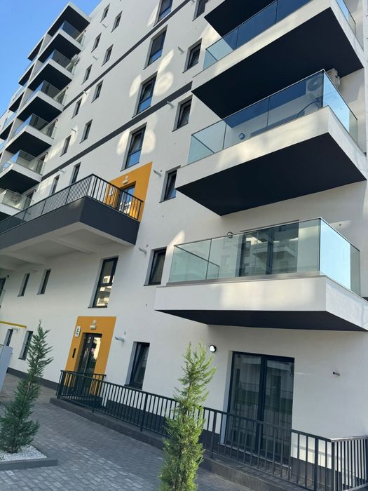 Garsoniera de închiriat Cornitoiu bloc nou