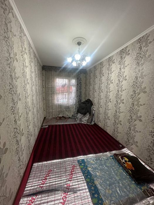 Куйлюк 2 массив, 2х комнатная 2й этаж. Мирабадский р-н.