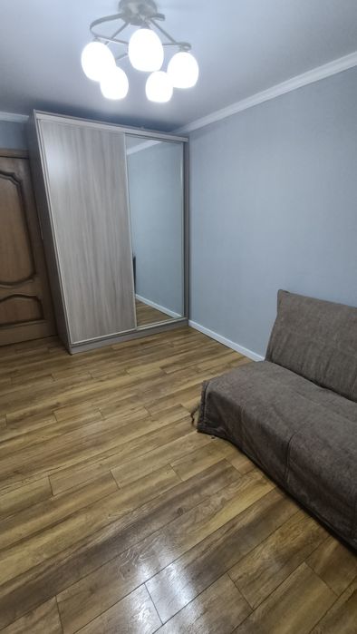 Продам 3  комнатную квартиру