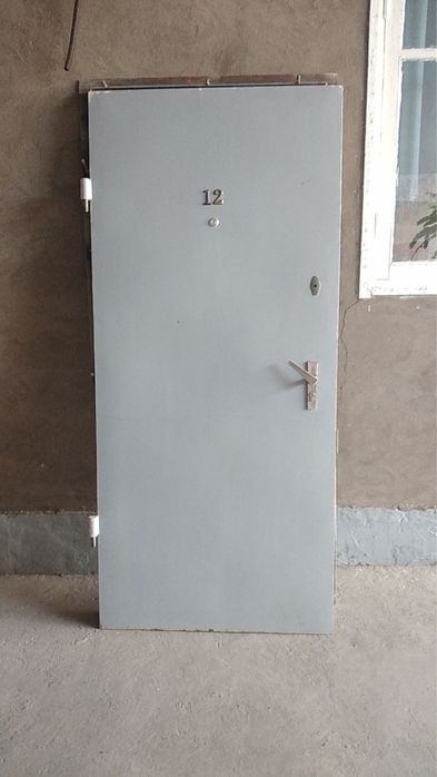 Temir eshik boyi 200 ga eni 90