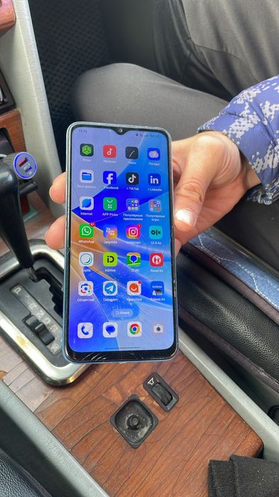 Oppo a17 продам 16000 без торга