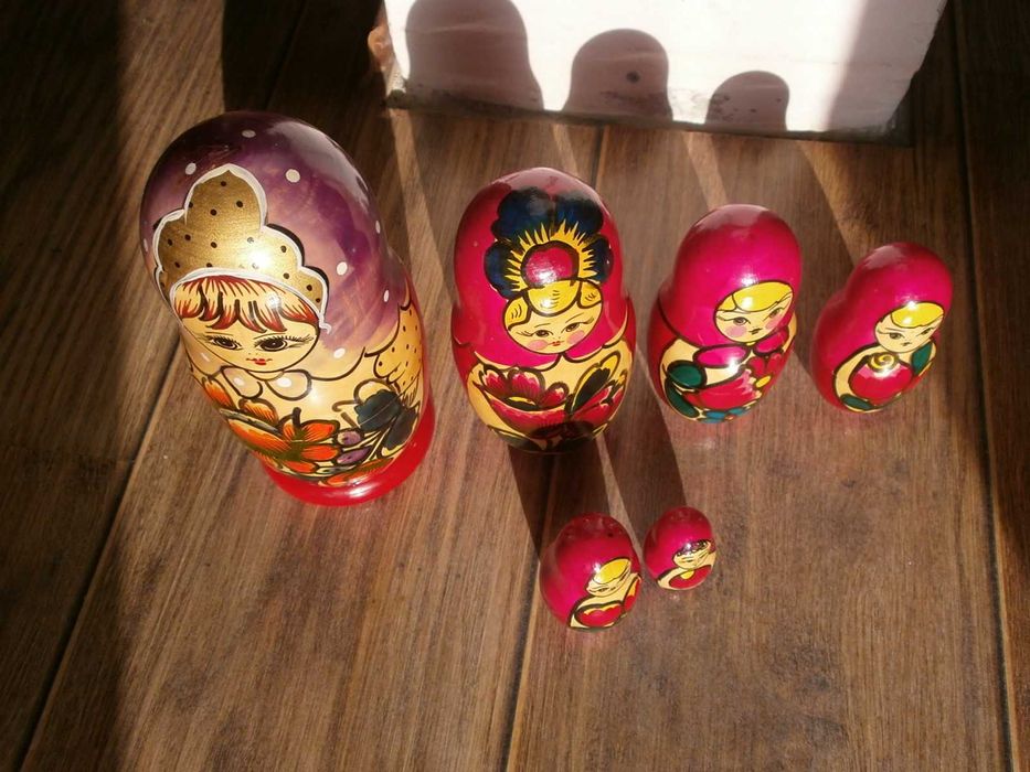 Нов Комплект Матрьошки за Колекция