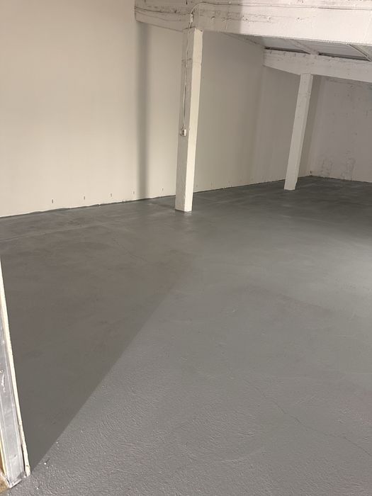 Inchiriez hala in Tomesti 70 la 500 mp