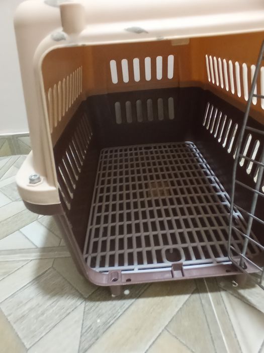 Животные переноска и всё для кошек