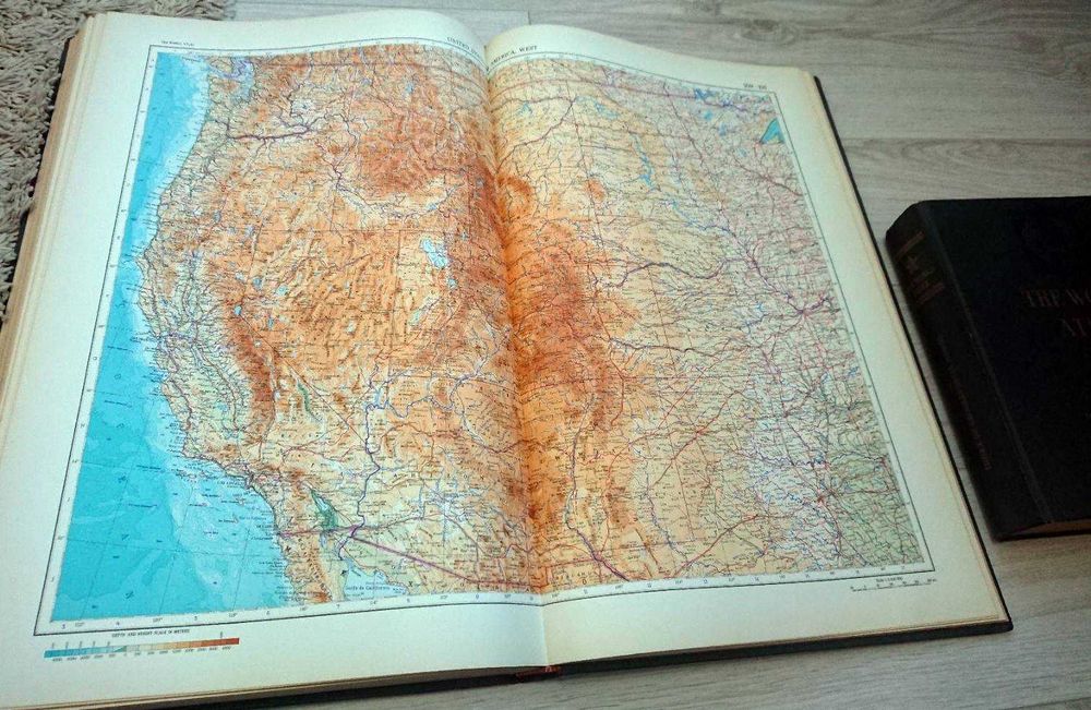 Atlas geografic de colectie