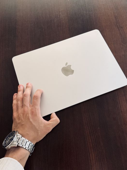 Macbook air M3 13 8/512