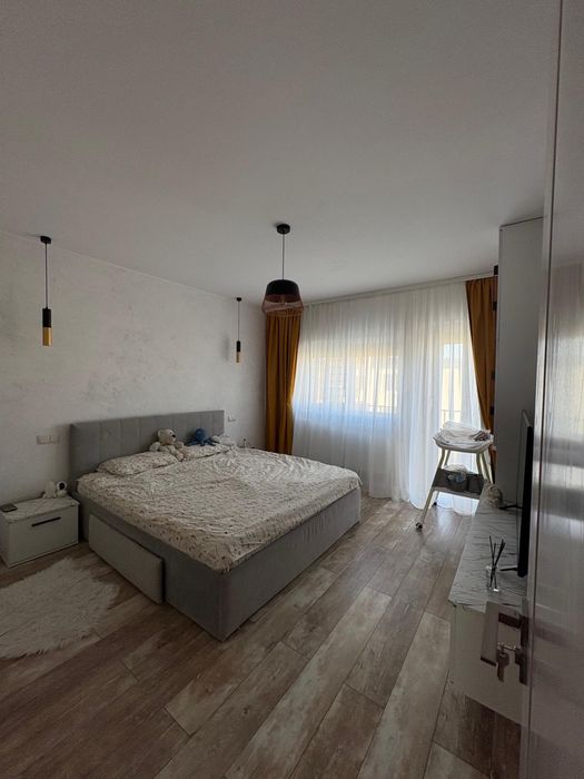 Casa tip duplex de vanzare