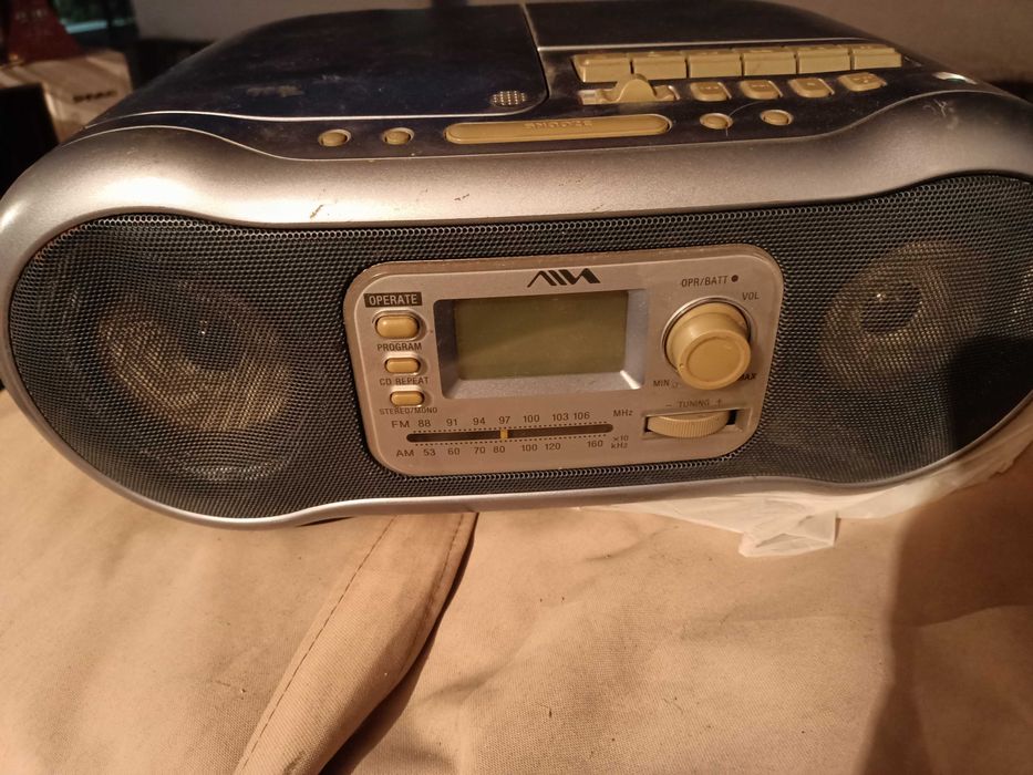 Магнитофон  cd iva