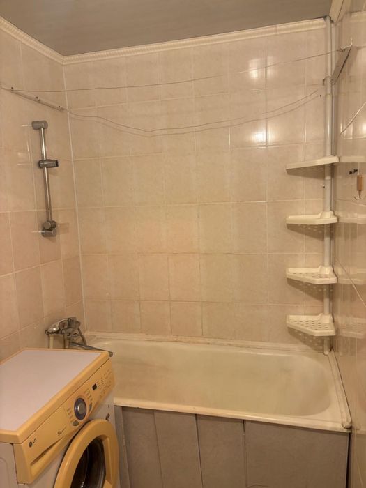 Продам 2 ком. Центр