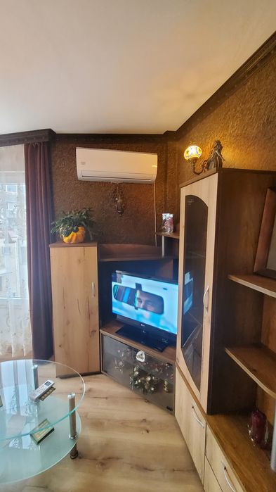 Дава се под наем Тристаен апартамент в Варна, ВИНС - 55 кв.м за 714 € - Снимка #6