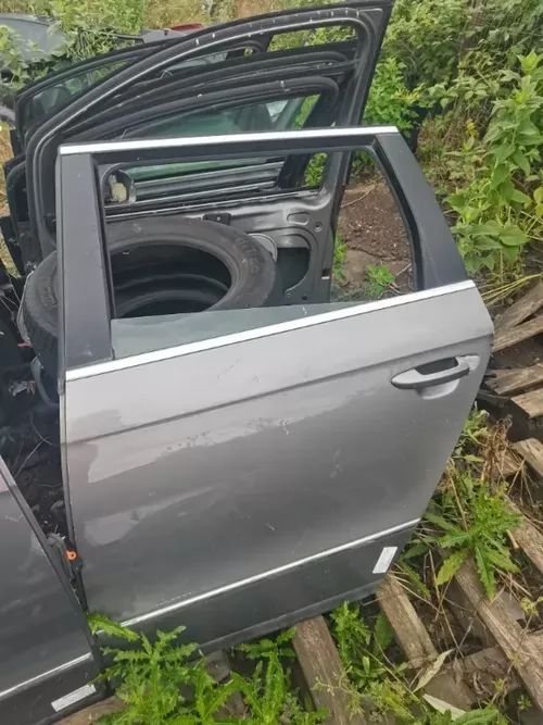 Portiera usa spate stanga Passat b6 combi/break