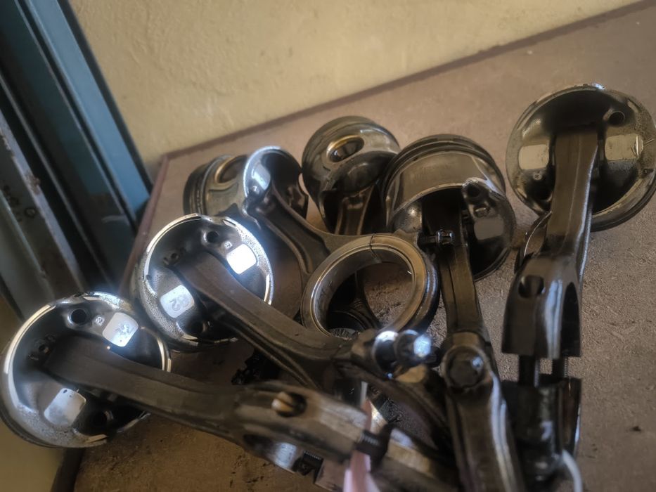 Бутала и биели 3.0 218 272 кс CRT