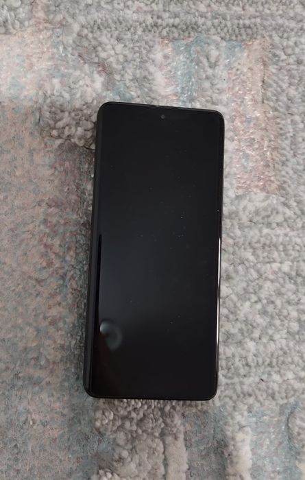 Xiaomi redmi note 13 pro, varianta Plus, are o capacitate mare de stocare de 256GB și 8GB RAM Ecranul de 120Hz oferă o experiență fluidă!