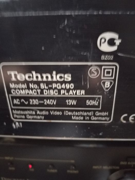Cd deck Technics sl-pg490