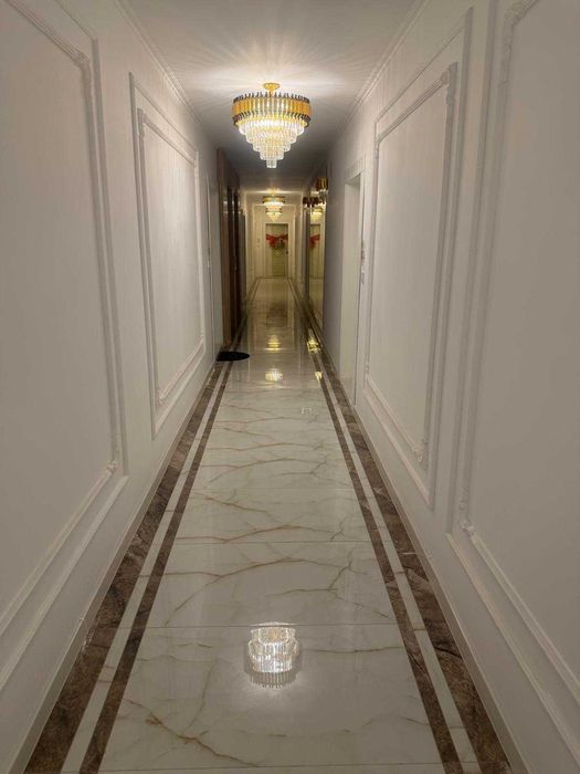 Продава се Тристаен апартамент в Шумен, Боян Българанов 2 - 80 кв.м за 1141 €/кв.м - Снимка #15