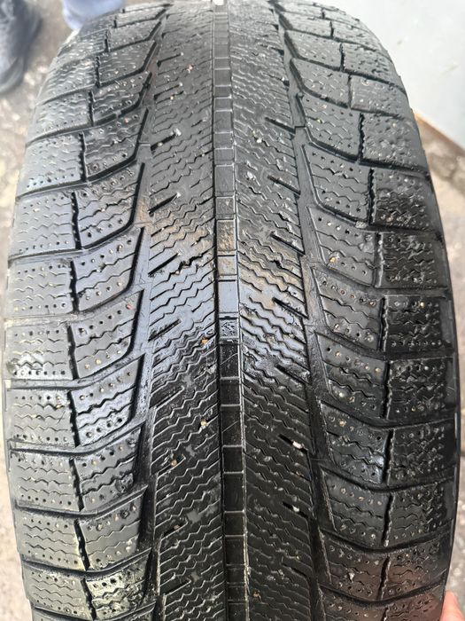 Продам комплект зимних шин Michelin