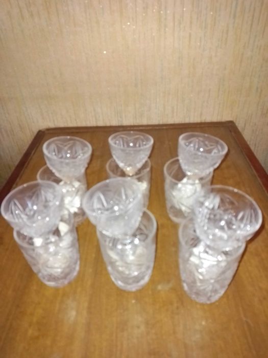 Продам хрусталь: стаканы и рюмки