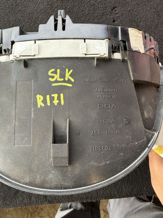 Километраж за Mercedes-Benz SLK (W171) A17154016 бензин  2005г