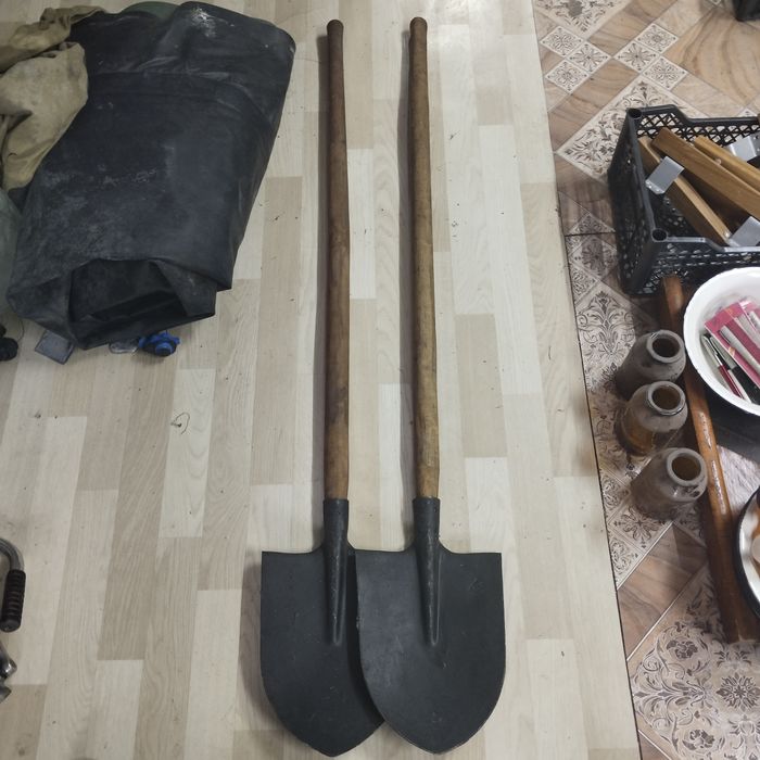 Лопаты, новые СССР.
