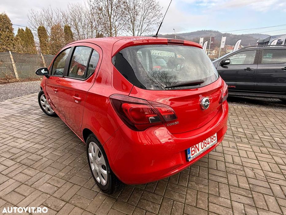 Vând sau schimb Opel Corsa E, benzină, 90 cp, în condiție excelentă