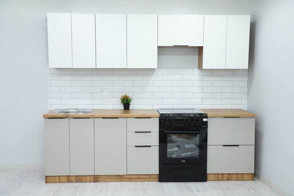 Кухонный гарнитур со склада