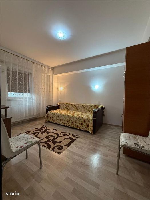 Pacurari - Alpha Bank , 2 camere ,etaj 1, loc de parcare