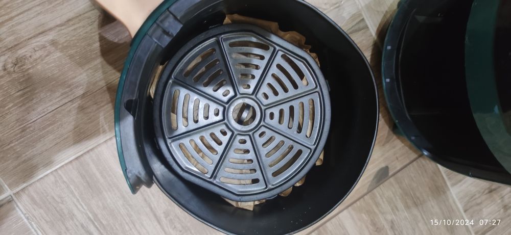 Продавам Air fryer